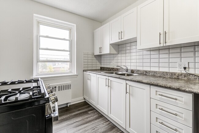 Photo - Beautifully Renovated 2 Bedroom on The Mountain Brow Unité 6