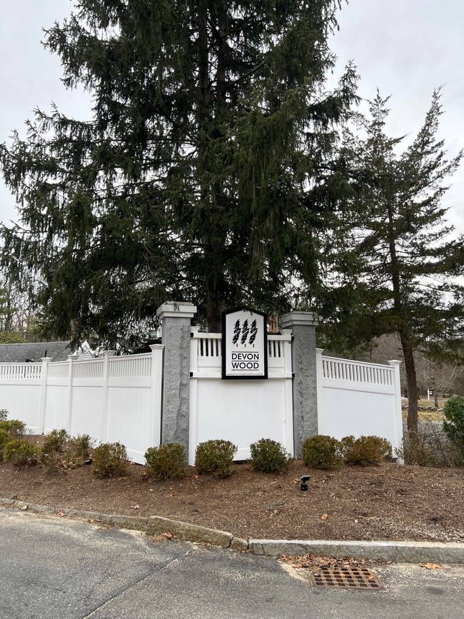 Photo - 134 Tyson Commons Ln Unidad 134