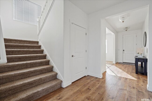 Photo - Gorgeous Home with unobstructed views in Herriman