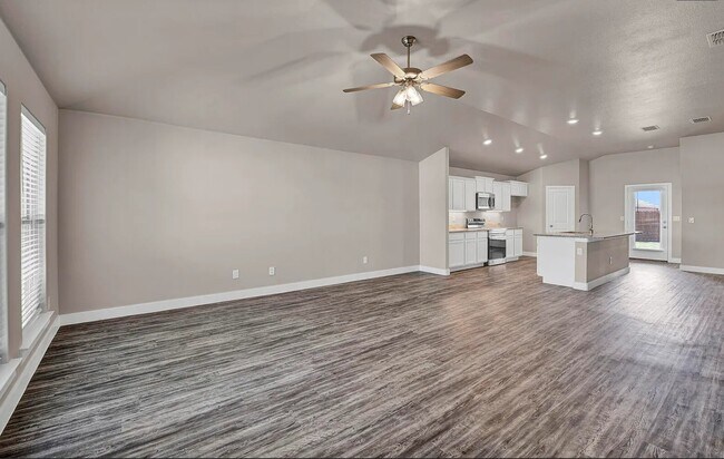 Photo - 13712 Avenue S