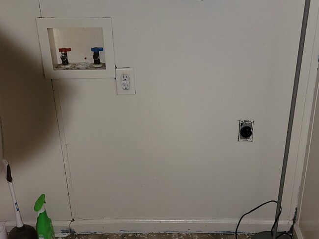 Photo - 515 E Main St