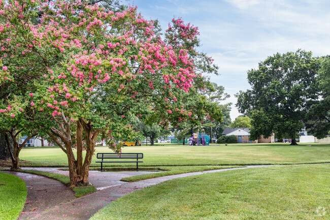 Second Green Space - Harpers Square Apartments