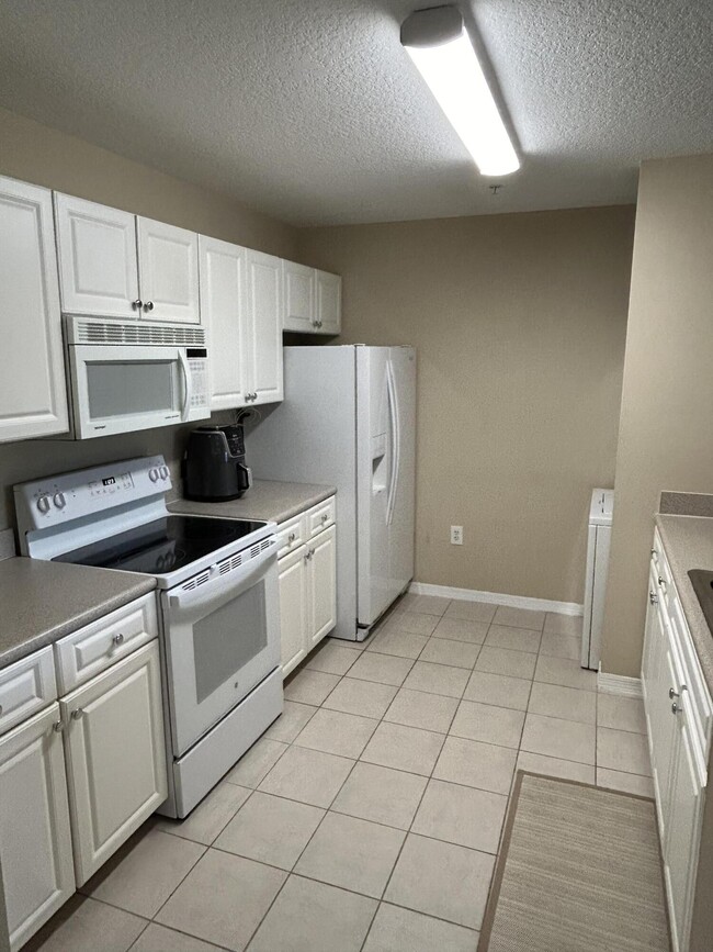 Photo - 1155 Main St Unidad 307