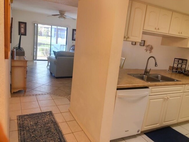 Photo - 4024 Oakview Dr Unit I3