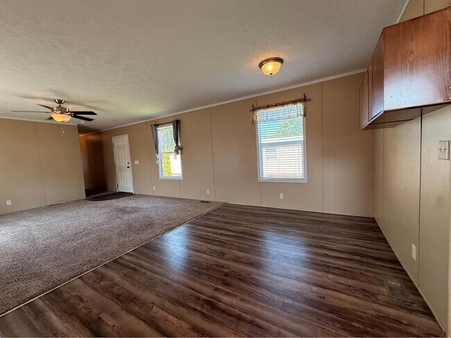 52184 Norfolk Ln