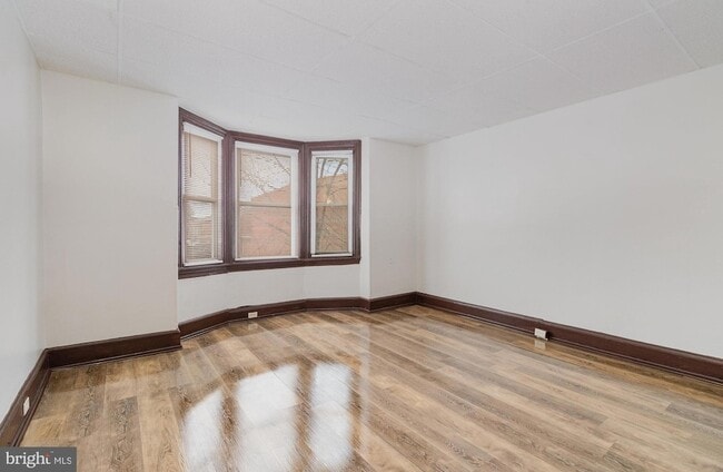 Photo - 1353 Howard St