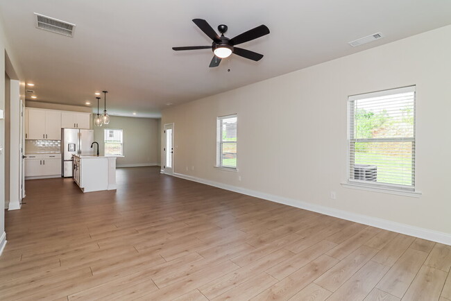 225 Cantrell Dr