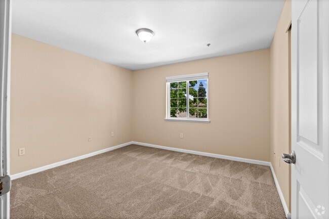 3BR, 2BA-1,560 Sq Ft-Bedroom