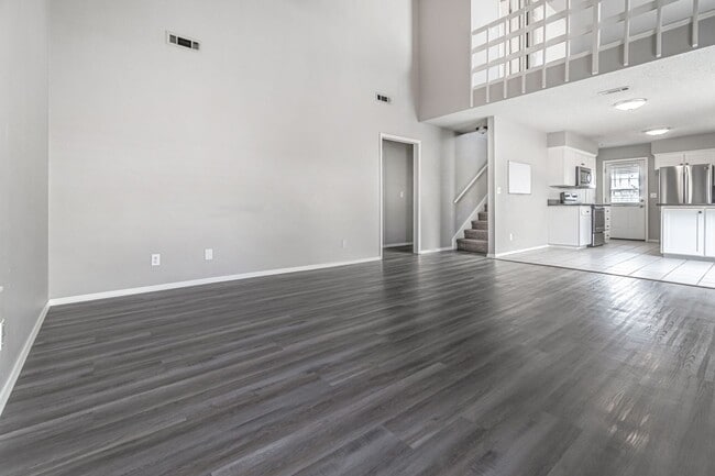 Photo - Newly Renovated Duplex! Rare!