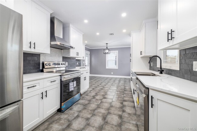 Photo - 38 Heather Ln