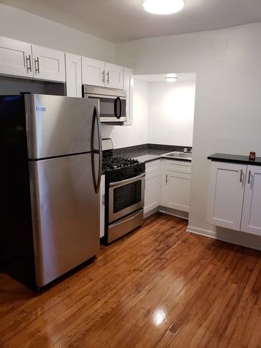Building Photo - 550 Parkview Rental