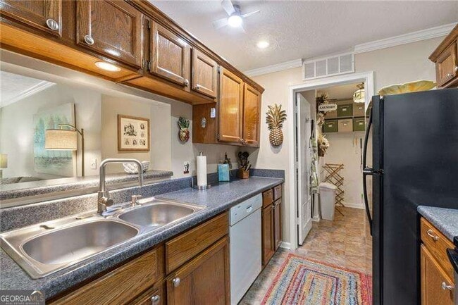 Building Photo - 525 Warm Springs Cir