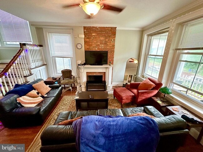 Photo - 5213 McKean Ave