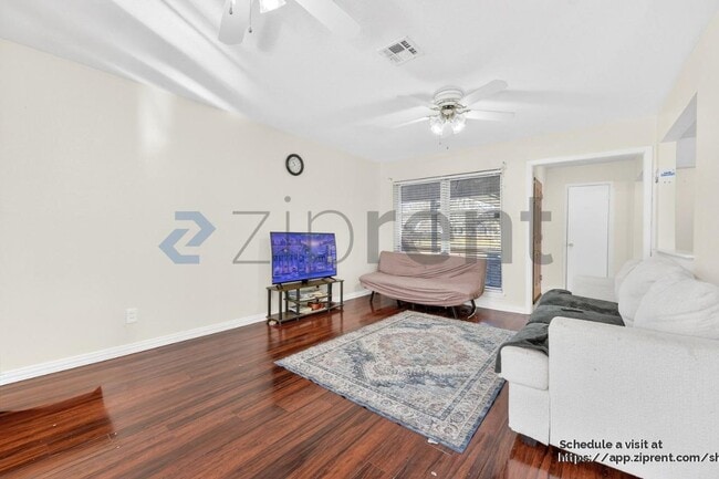 Photo - 502 Forest Cir