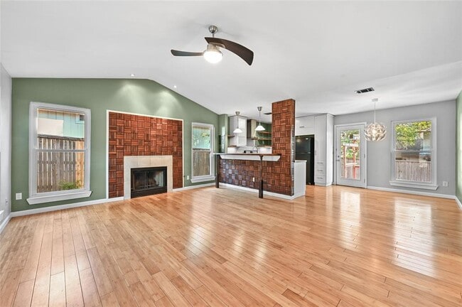 Photo - 5304 China Berry Rd