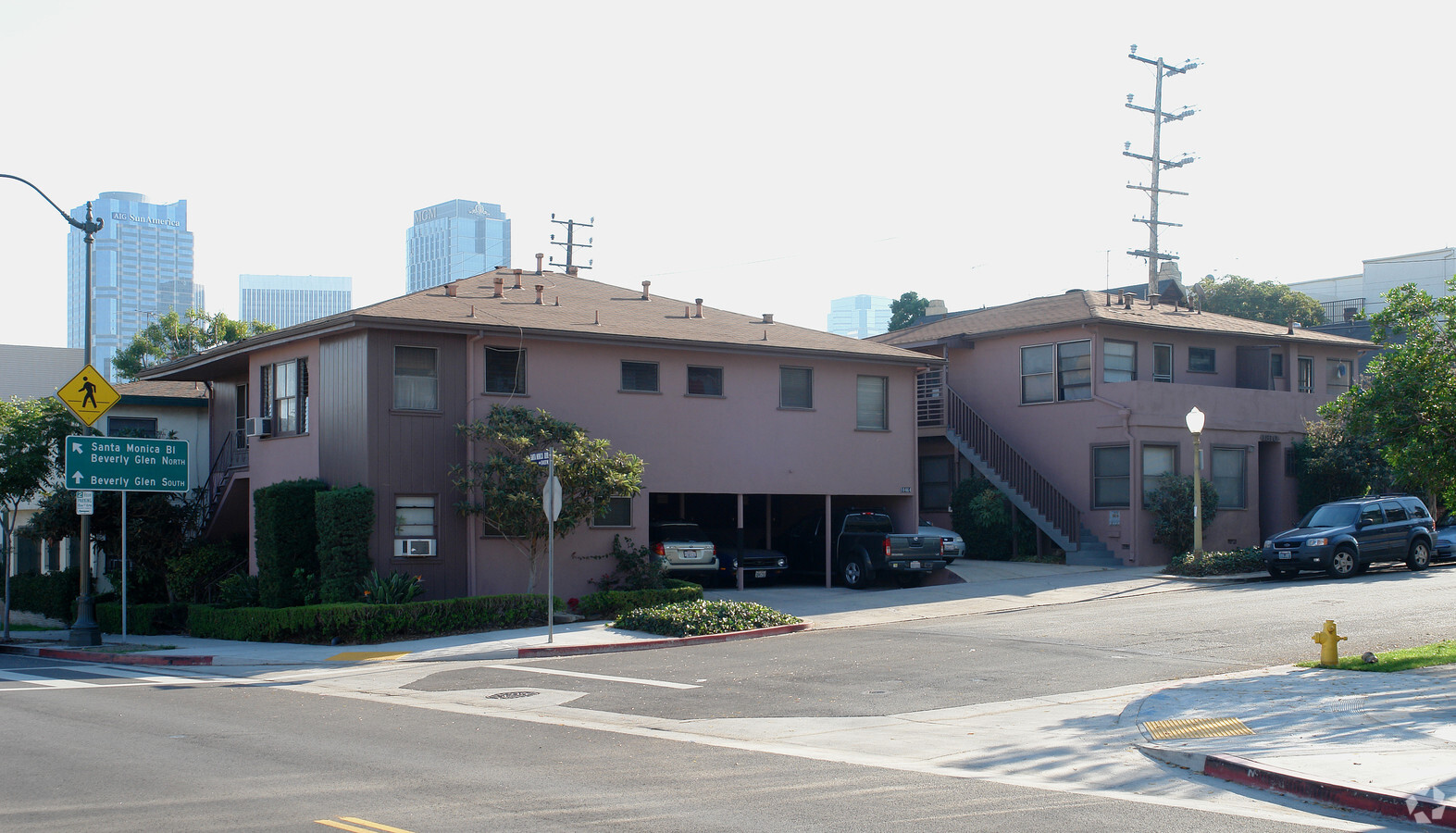 Photo - 10464 Santa Monica Blvd Apartments