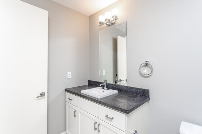2BR 1,211 SF - Bathroom