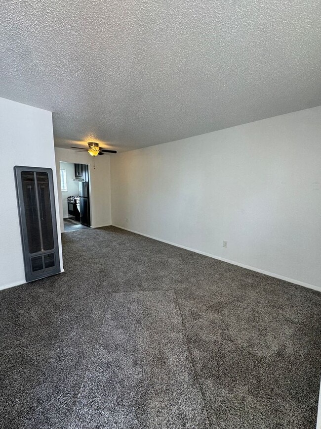 Photo - 212 D St Unidad 2