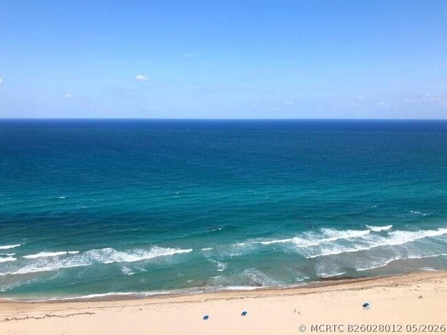 Building Photo - 3000 N Ocean Dr Unit 30-d