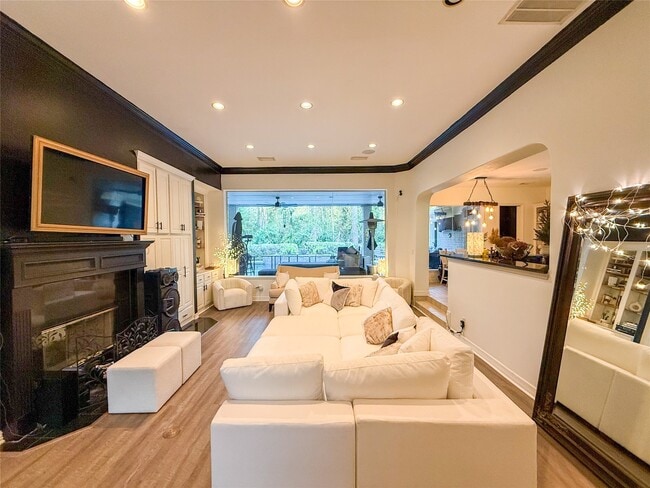 Photo - 15318 Beecham Dr