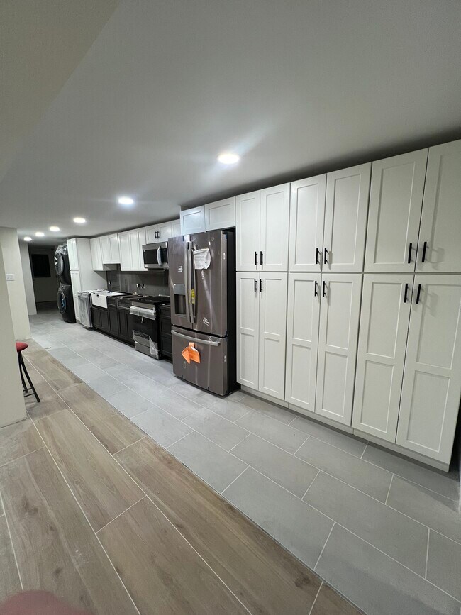 Building Photo - 1802 2nd St NW Unit B