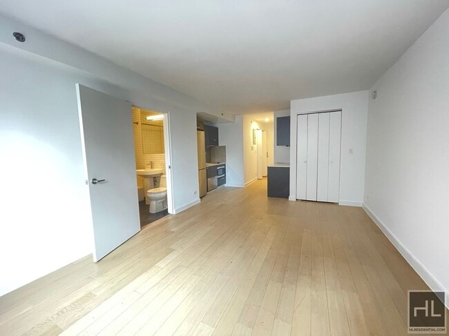 Photo - East 39th Street Unit 11D