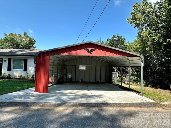 Photo - 811 Kennedy St