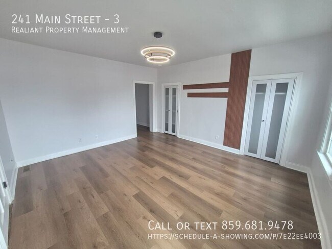 Photo - 241 Main St Unit 3