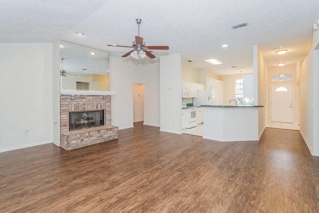 3322 Brahma Ct