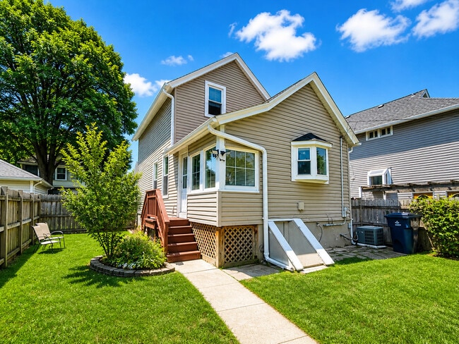 Photo - 1747 S Cora St
