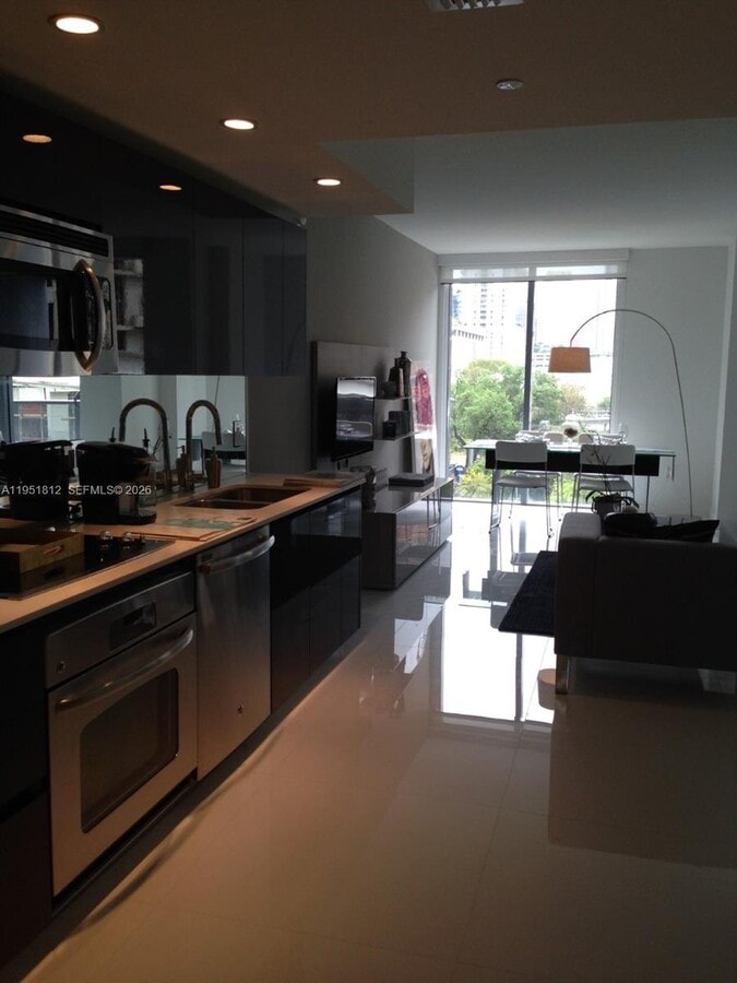 Photo - 31 SE 6th St Unit 603