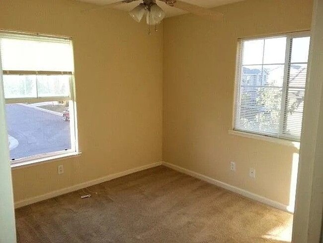 Photo - 10826 Peony Pl Dr