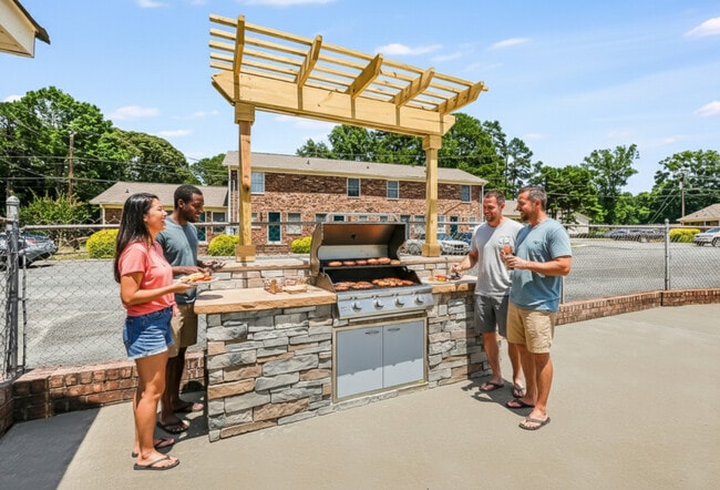 Grilling Area at The Retreat at Kannapolis in Kannapolis, NC - The Retreat at Kannapolis