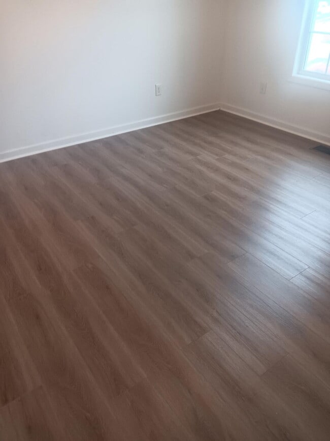 Photo - 2002 Brooklyn Blvd