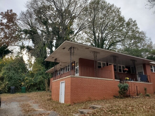 Building Photo - BH-beal1444 Unit 1444 Academy Street Rental