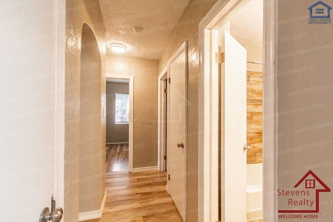 Photo - 1303 NW Taylor Ave