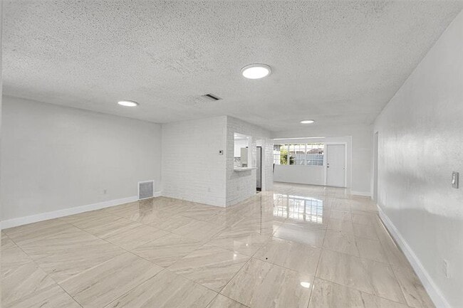 Photo - 7251 Grandview Blvd