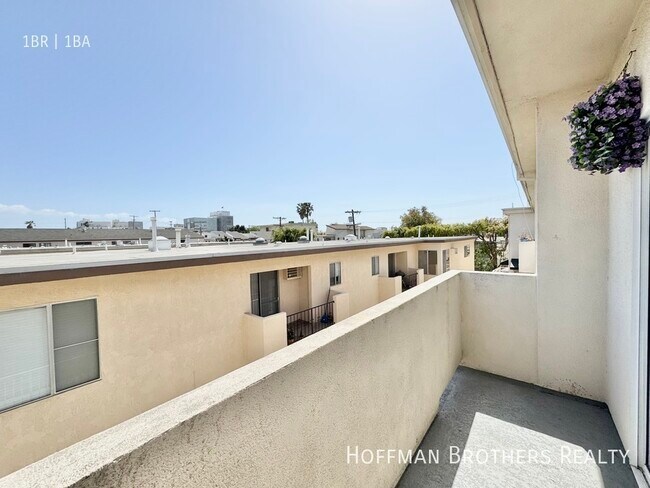 Photo - 3727 Watseka Ave Unit 101