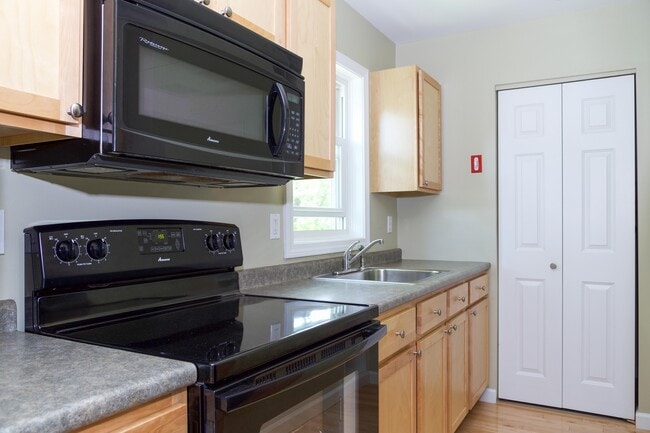 Photo - 37 Decatur St