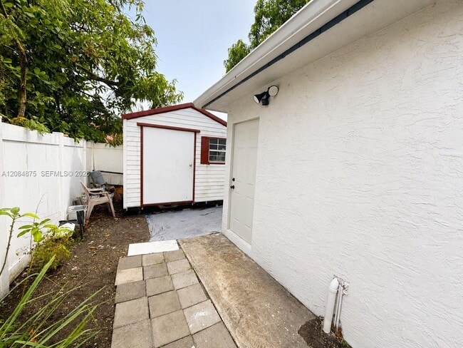 970 SW 80th Ave Unit A