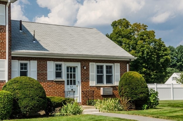 Photo - 92 Emerson Gardens Rd