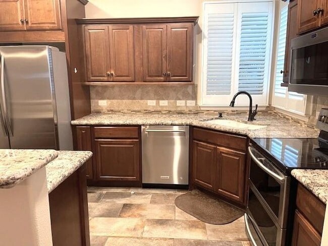 Photo - 14156 Shadow Bay Dr