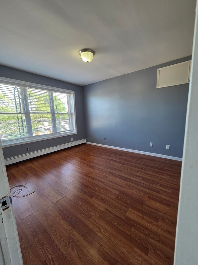 Photo - 389 Avenue E Unit 4