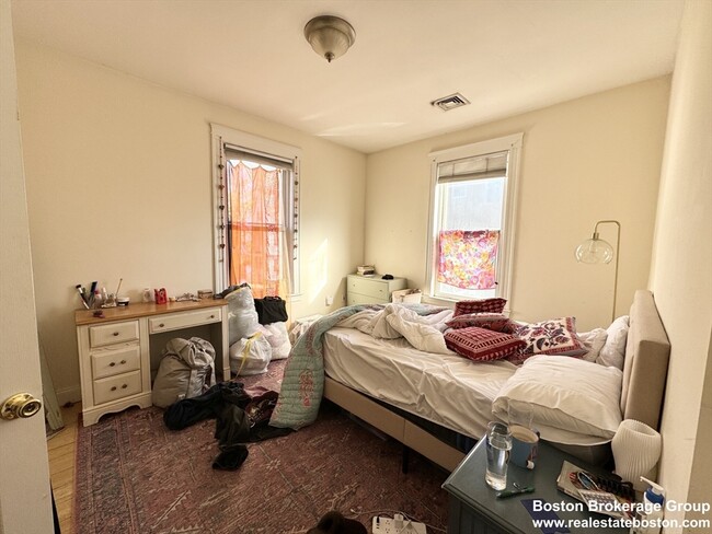 Photo - 37 Hillside St Unit 3