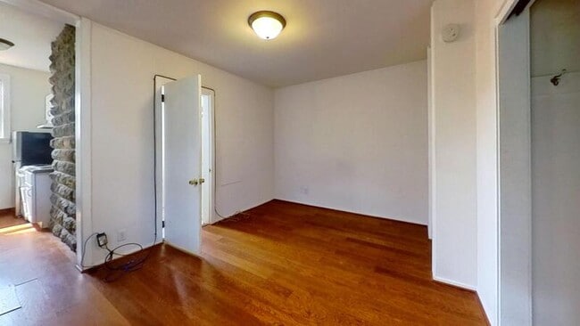 Photo - 137 E Gorham St Unit 3