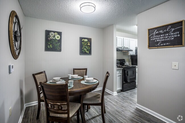 1 BR, 1 BA - Maple