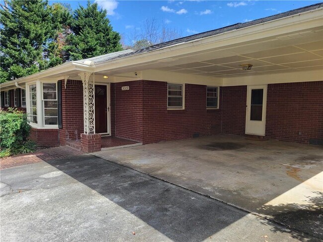 Photo - 3009 Caldwell Rd NE