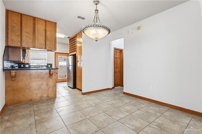 1305 E Olympia Ave