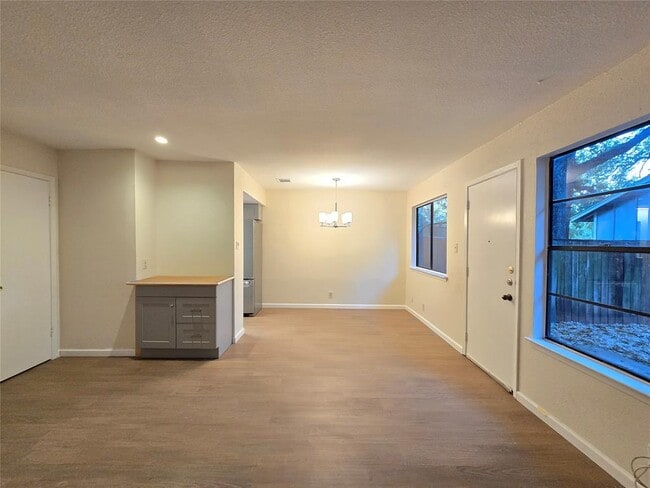 Photo - 1305 Dobie Dr Casa Adosada