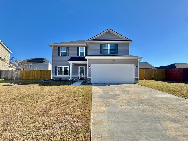 Building Photo - MOVE-IN READY! [PET FRIENDLY]